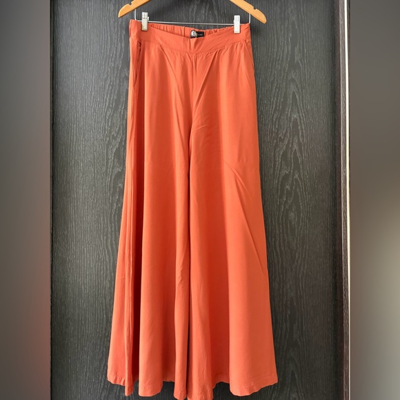 Rewash Pants - Rewash Terracotta Pants orange wide-leg palazzo pants.